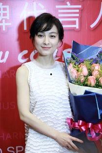 吴昕代言丝袜,吴昕代言引领时尚潮流